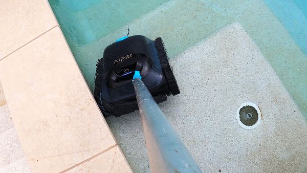 Aiper Scuba S1 cordless retrieval