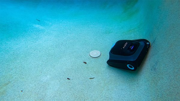 Aiper Scuba S1 cordless robotic pool cleaner wall climbing