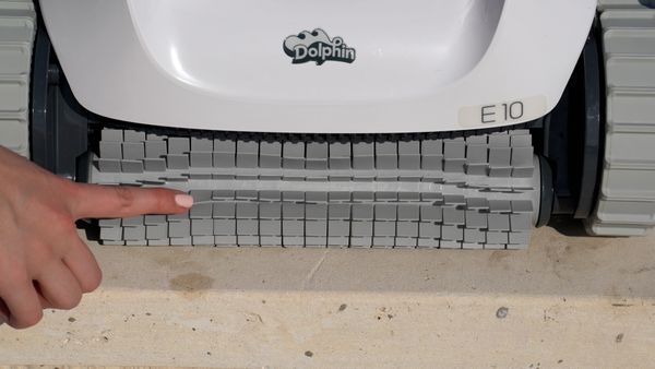 Dolphin E10 Robotic Pool Brush