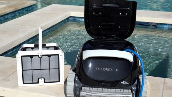 Close-up of the Dolphin Explorer E30 with its filter bin
