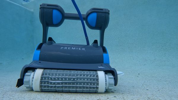 Front view of the Dolphin Premier