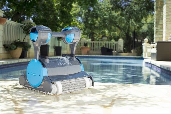 Dolphin Premier product shot showing the robot and its filter system