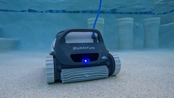 Dolphin Quantum working its way across the pool during a cleaning cycle