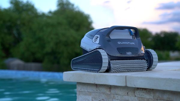 Dolphin Quantum Robotic Pool Vacuum Cleaner