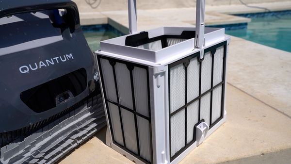 Dolphin Quantum XXL MaxBin with NanoFilters