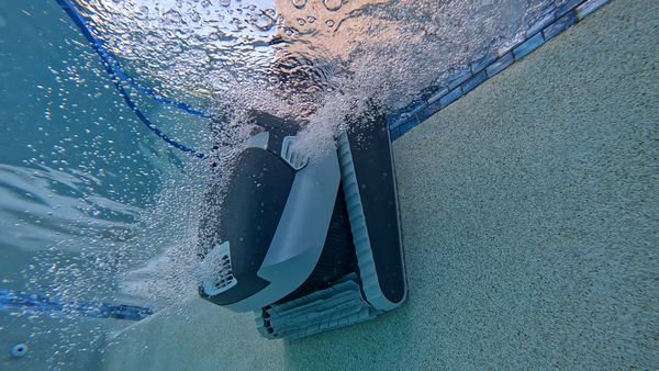 Dolphin Quantum Robotic Pool Cleaner's PowerJet 3D mobility