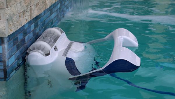 Dolphin Sigma Robotic Pool Cleaner Tileline Cleaning